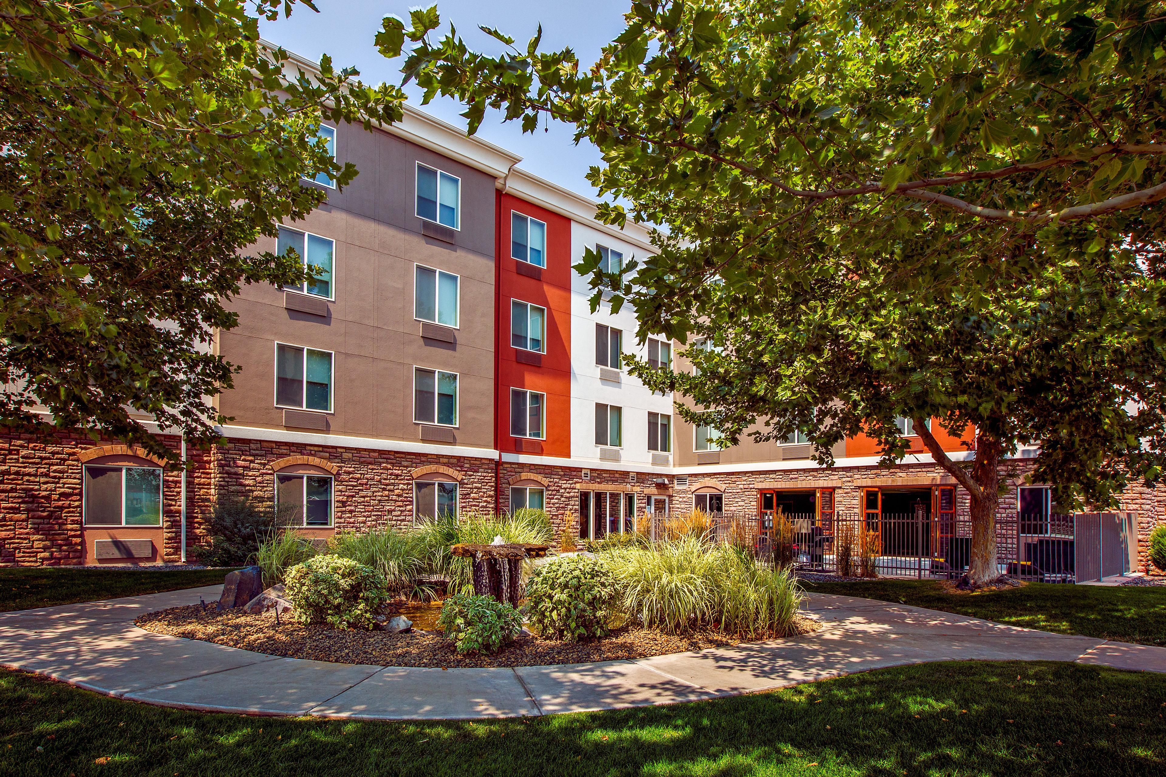 Holiday Inn Express Hotel & Suites Ontario By Ihg Dış mekan fotoğraf